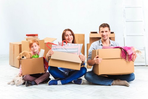 Organized student relocation service for accommodation moves in Strand