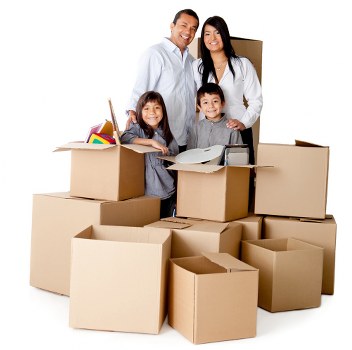 Different sizes of packing boxes in Strand for household and office use
